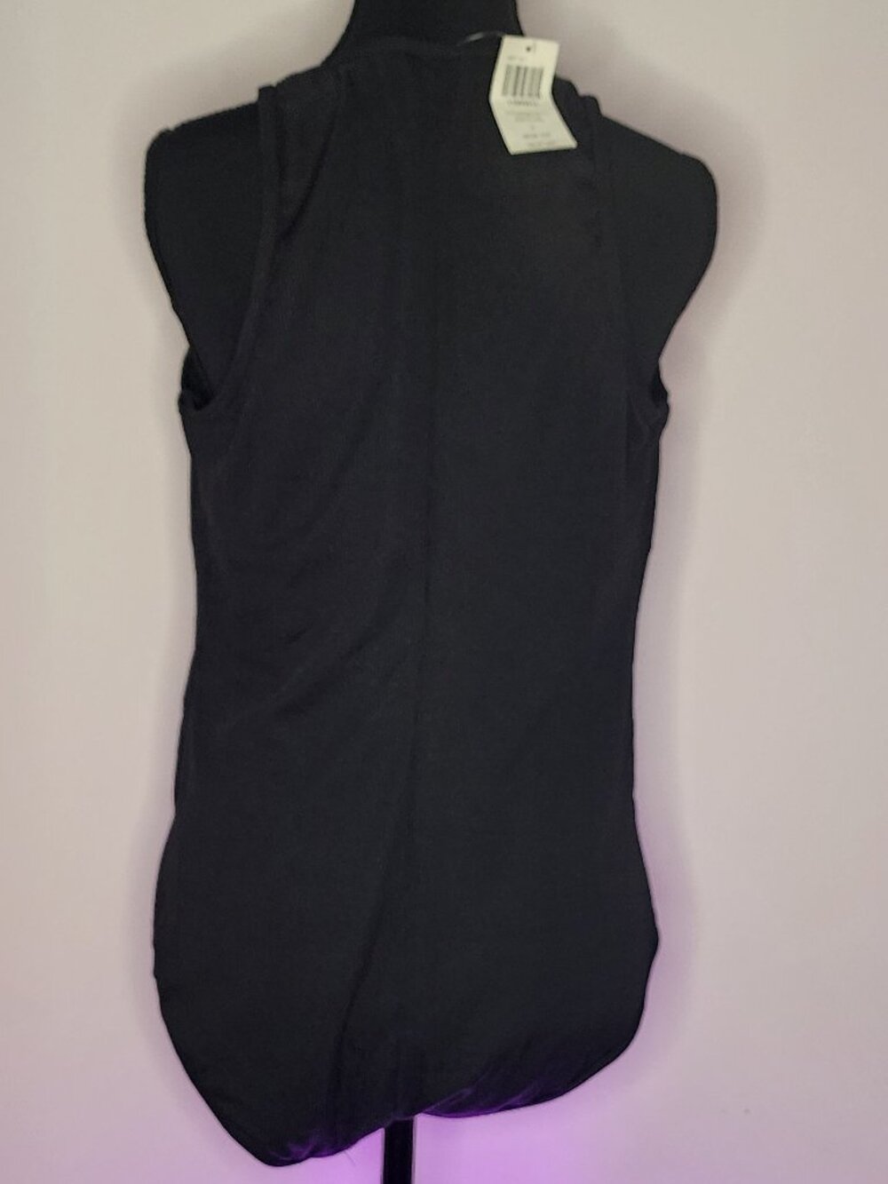 Hot Topic - Black Ribbed Zip-Up Swimsuit Plus Size - Picture 4 of 7